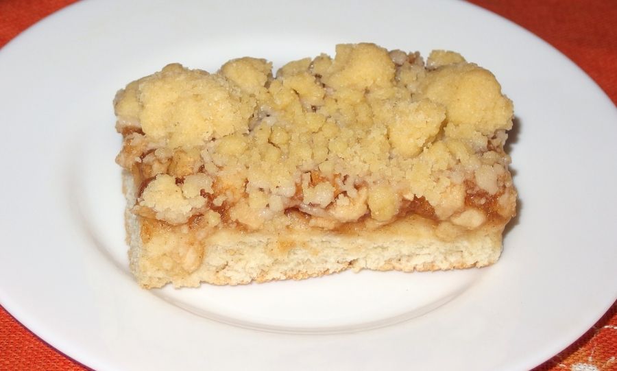 apfel streuselkuchen aus hefeteig