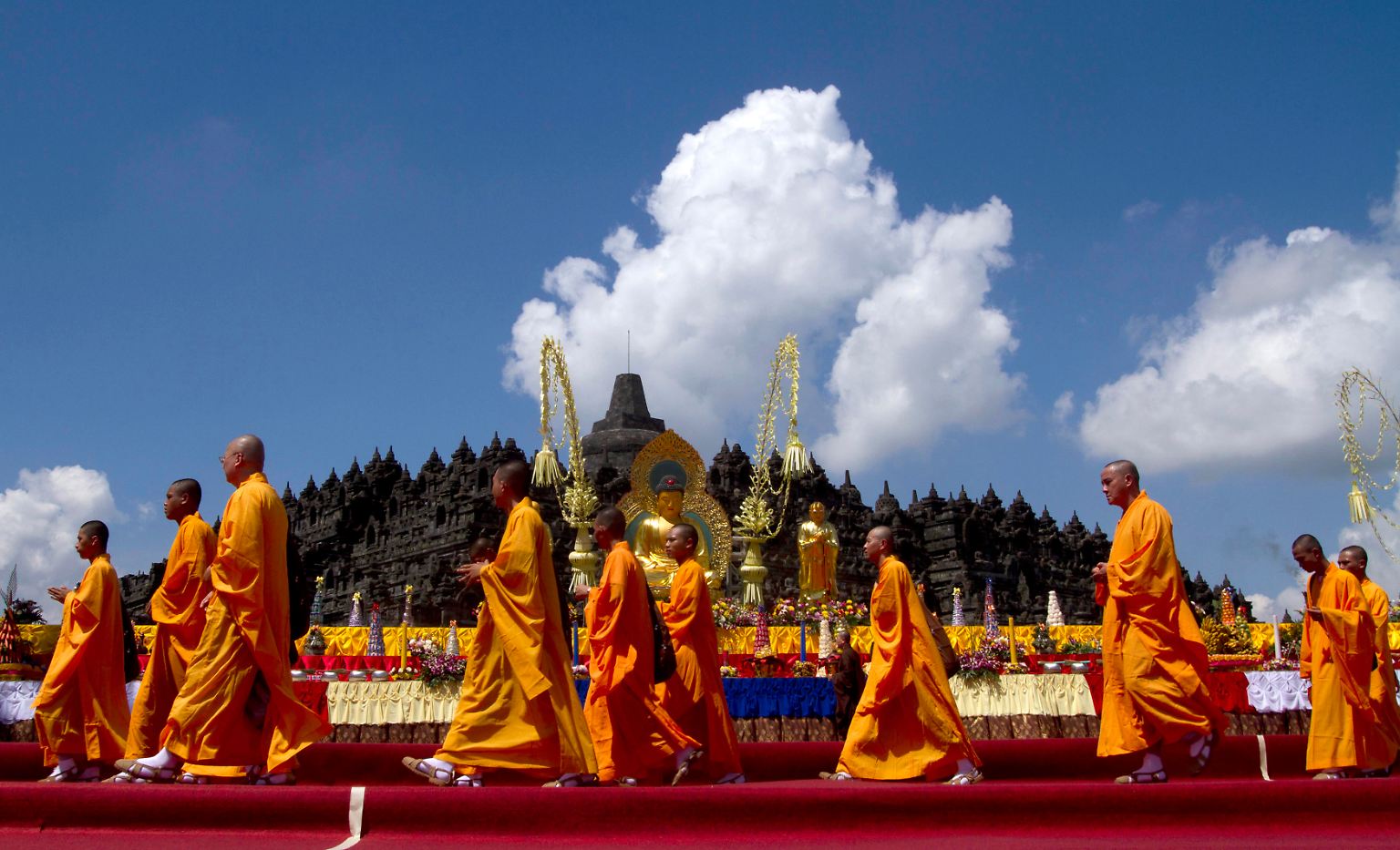 feiertage im buddhismus