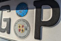 welche farbe tüv plakette 2026