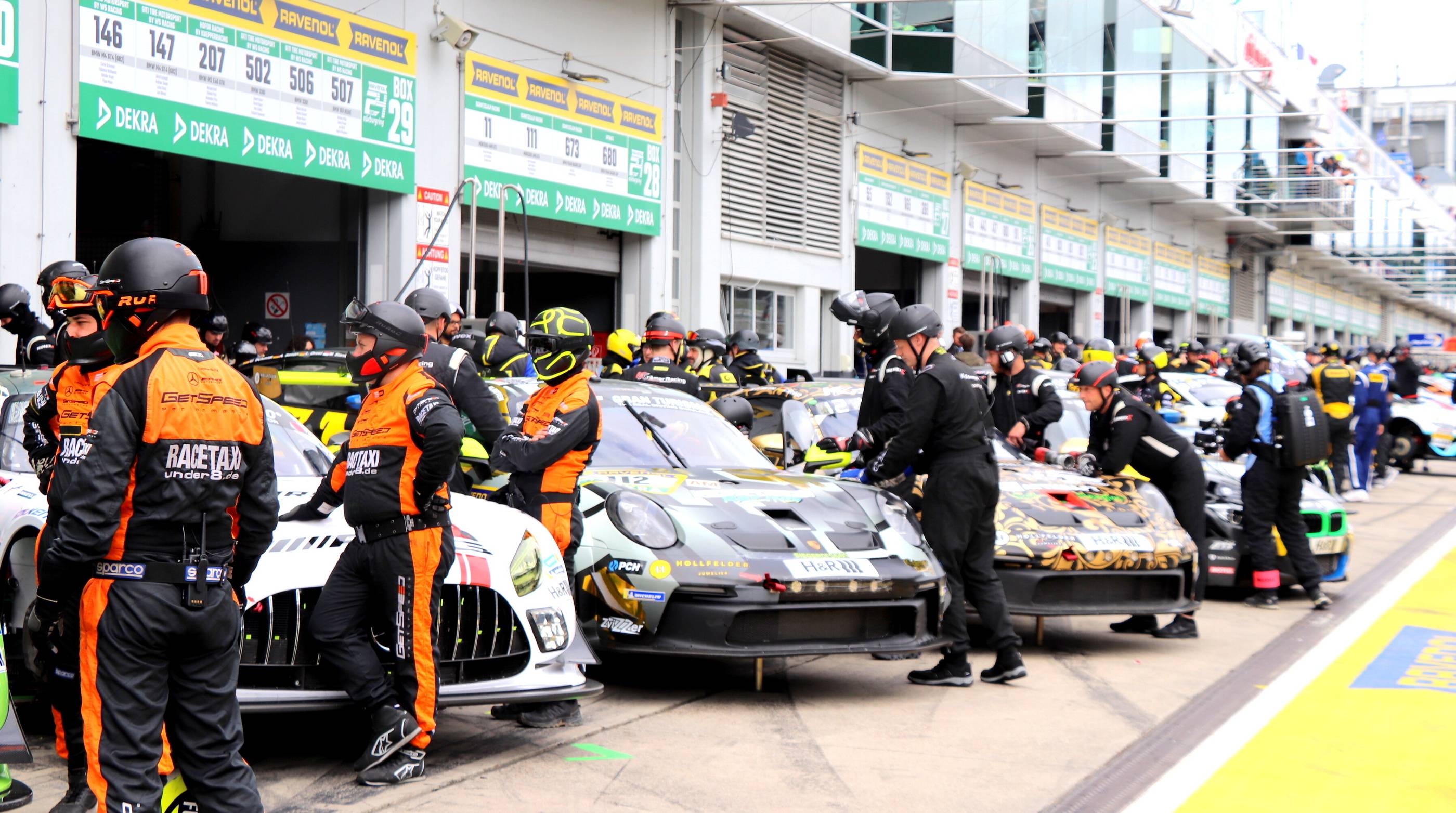  Nürburgring: Bilder vom 24-Stunden-Rennen 2024 Bildidee 