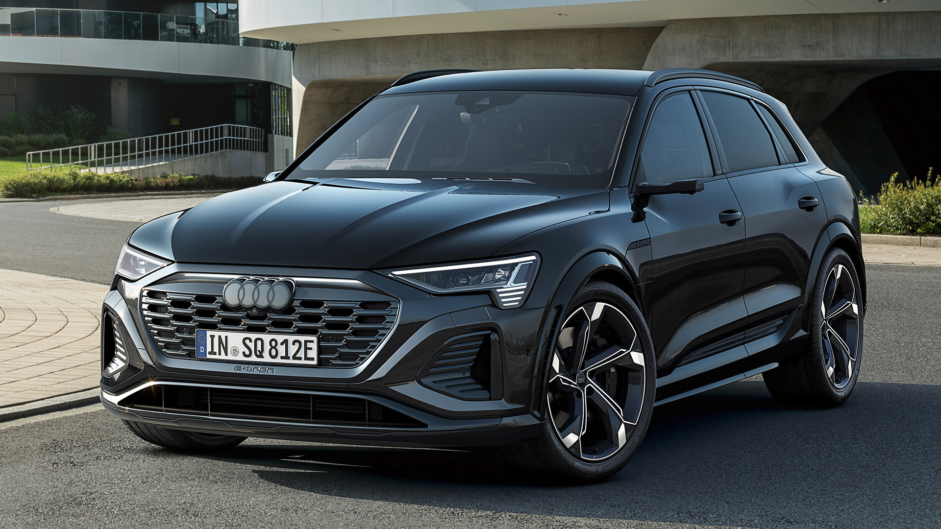  The 2024 Audi Q8 E-Tron and SQ8 E-Tron Are Getting Big Upgrades, A Lot Bildidee 