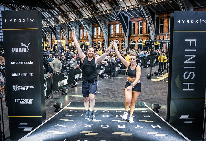  Foto zu HYROX: A Guide To The Biggest Indoor Fitness Race 