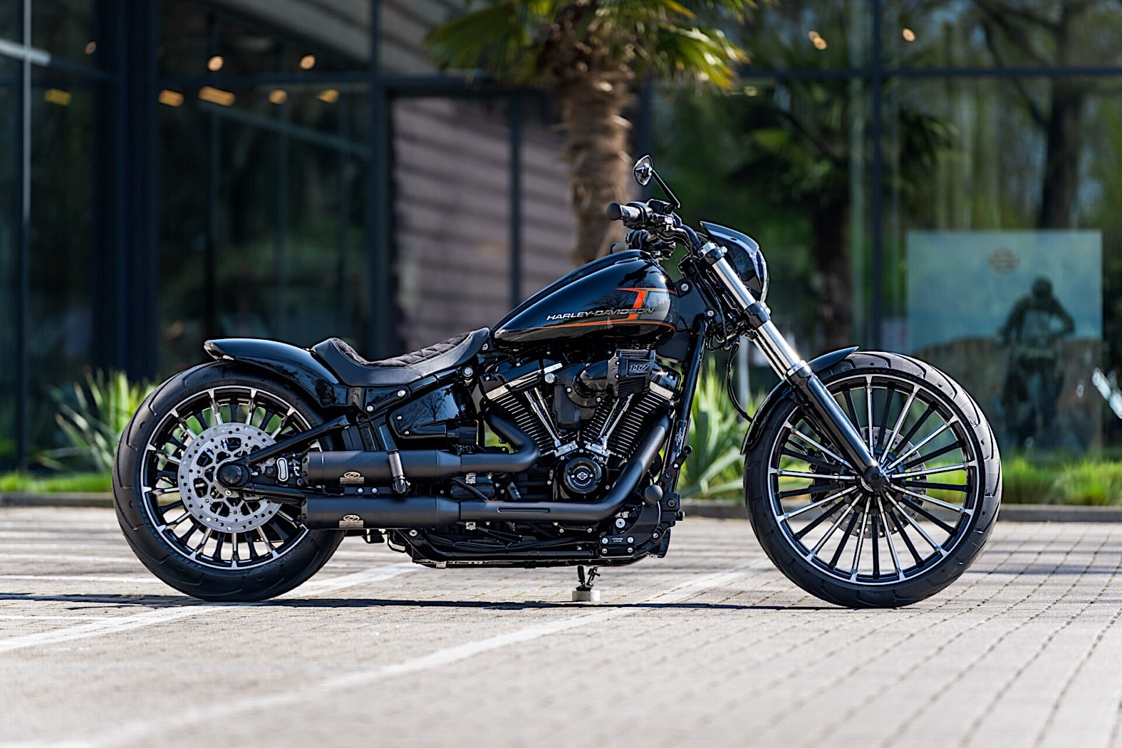  Harley-Davidson Devil 23 Could Very Well Be the World's First Custom 