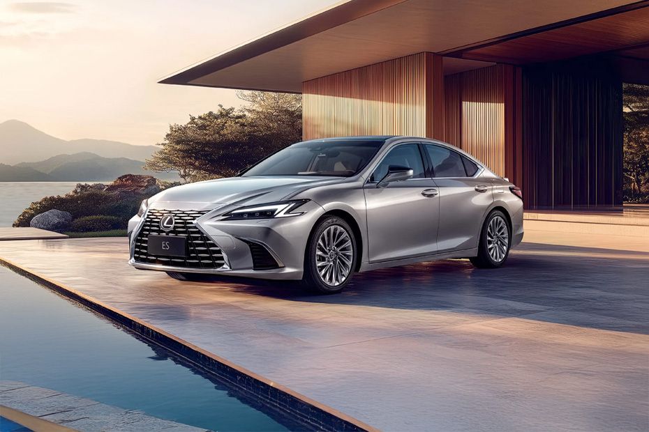  Foto zu Lexus ES 2026 - Features, Specs, Expected Price and Launched Date in UAE 