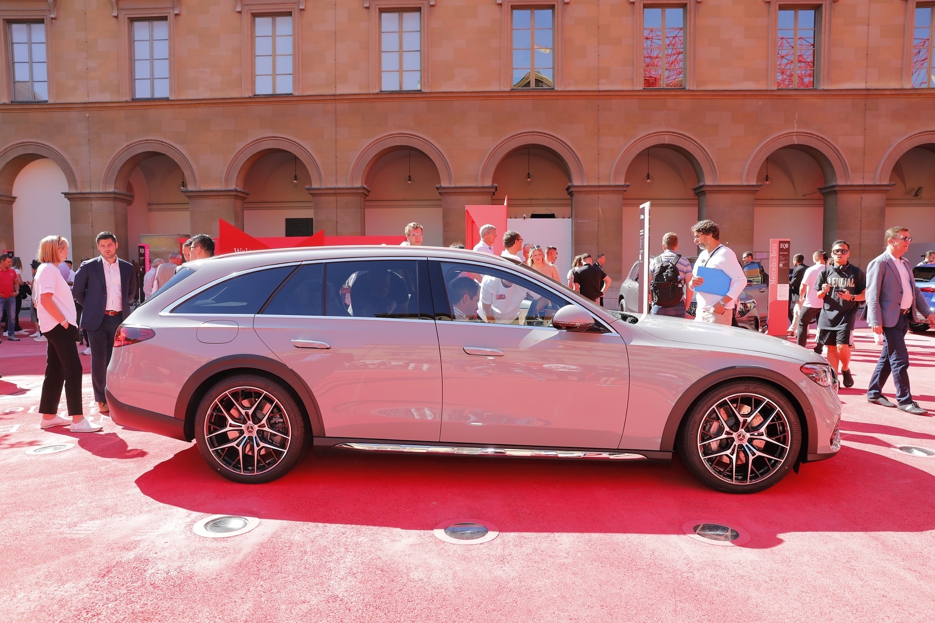  Foto zu 2026 Audi A7 Avant: Everything We Know About The A6’s ICE Successor 