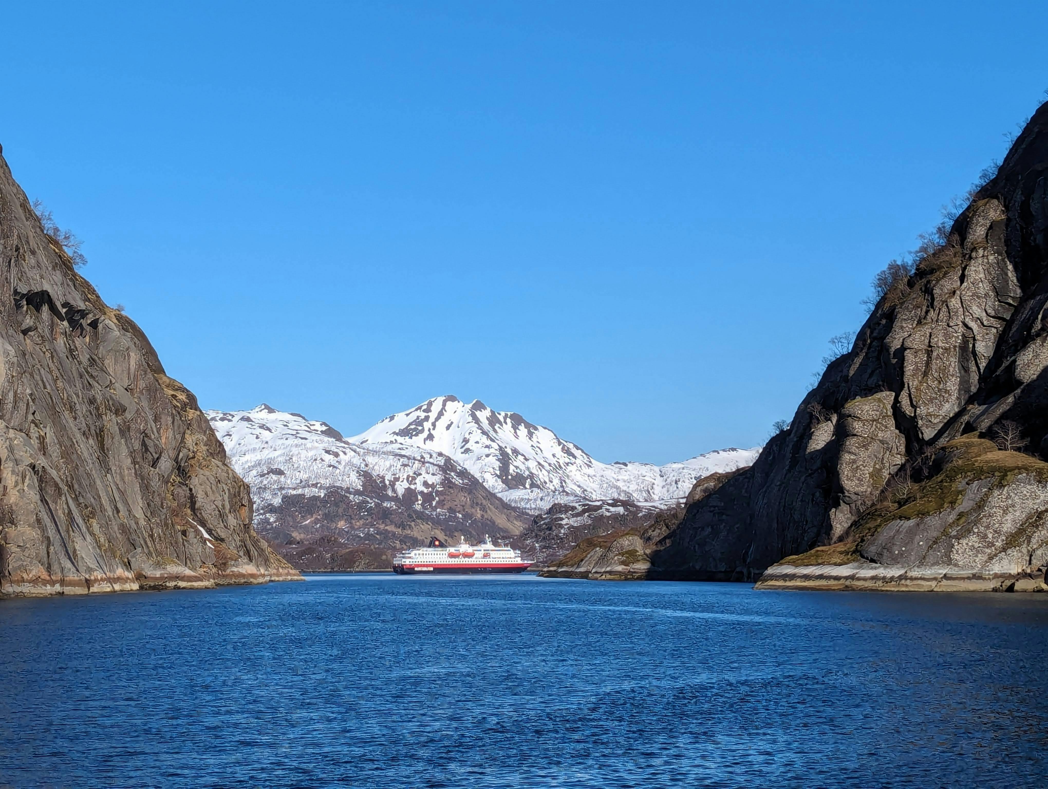  Foto zu Hurtigruten Cruise Reviews (2025 UPDATED): Ratings of Hurtigruten 