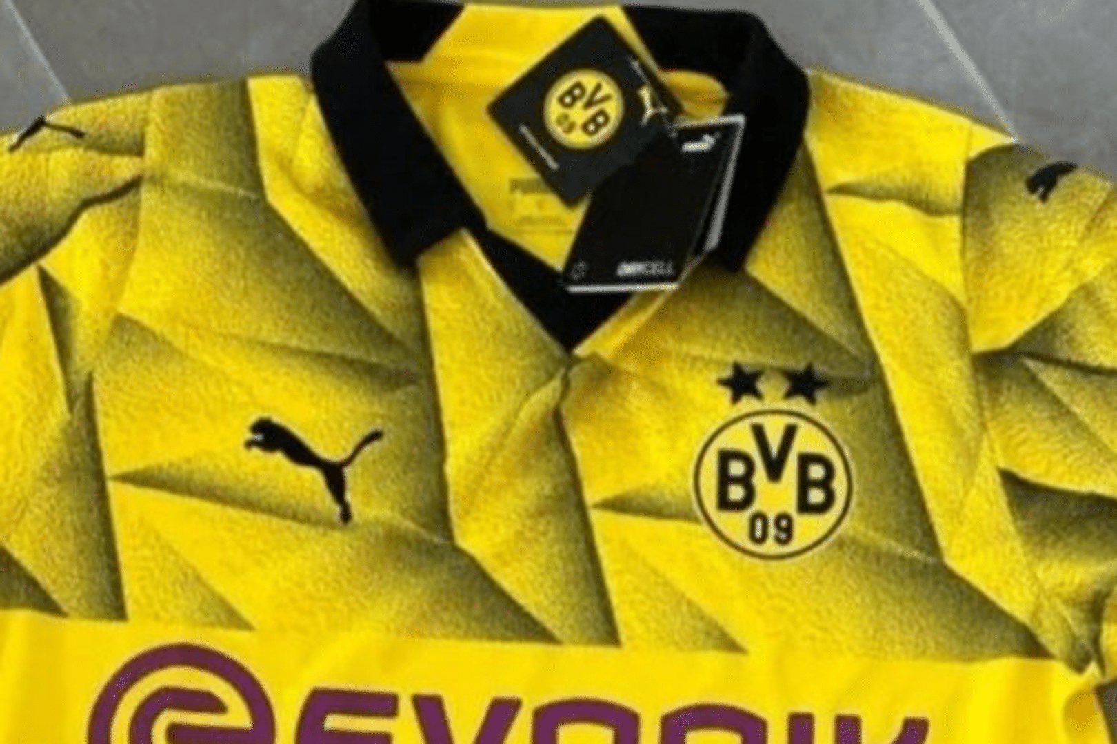  BVB: Mögliches Cup-Trikot 2023/24 aufgetaucht! 
