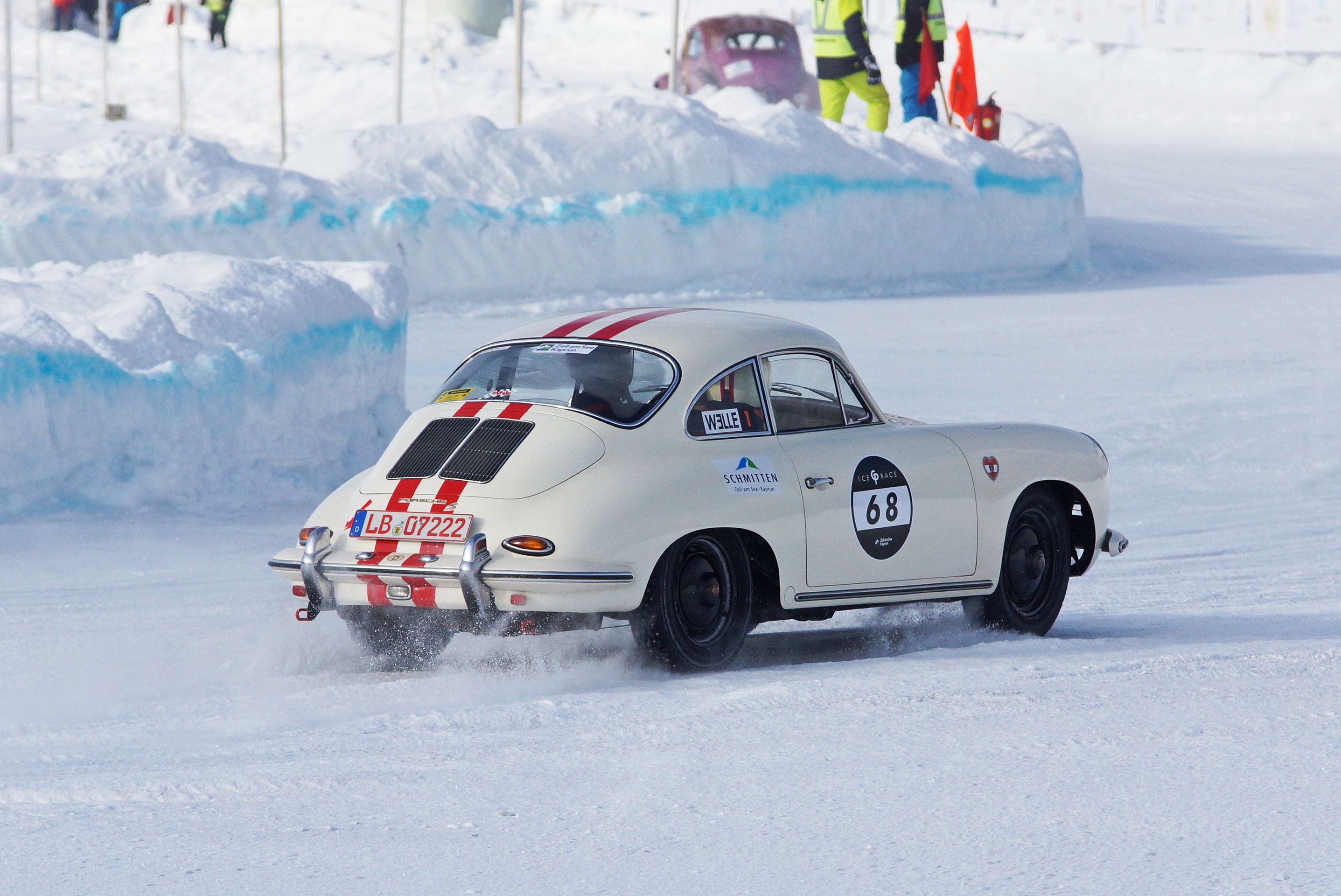  Spaß muß sein: Das Eisrennen 