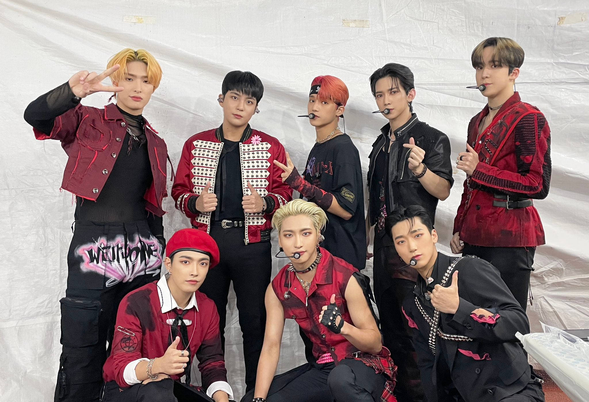  Wallpapers.com Illustration 