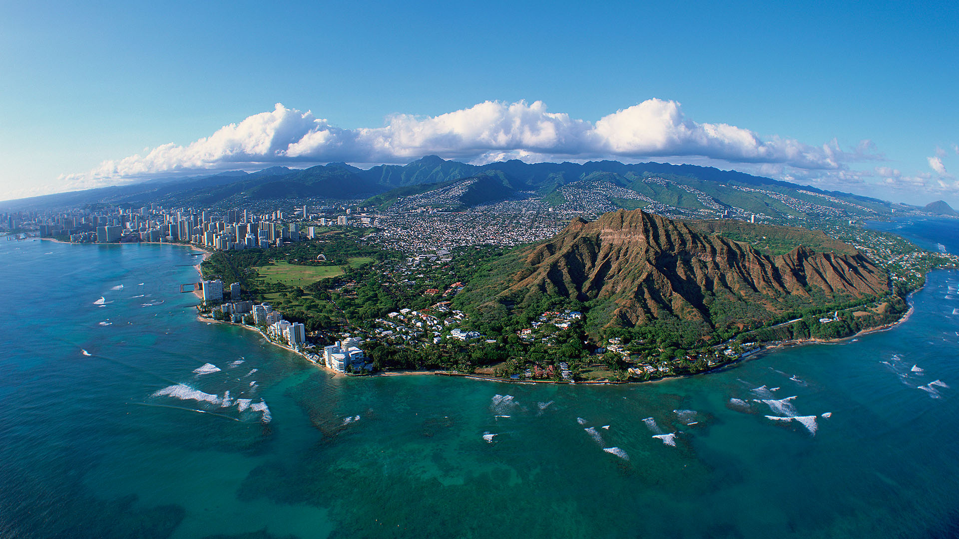  Aerial view of Diamond Head, Honolulu, Oahu, Hawaii, USA 