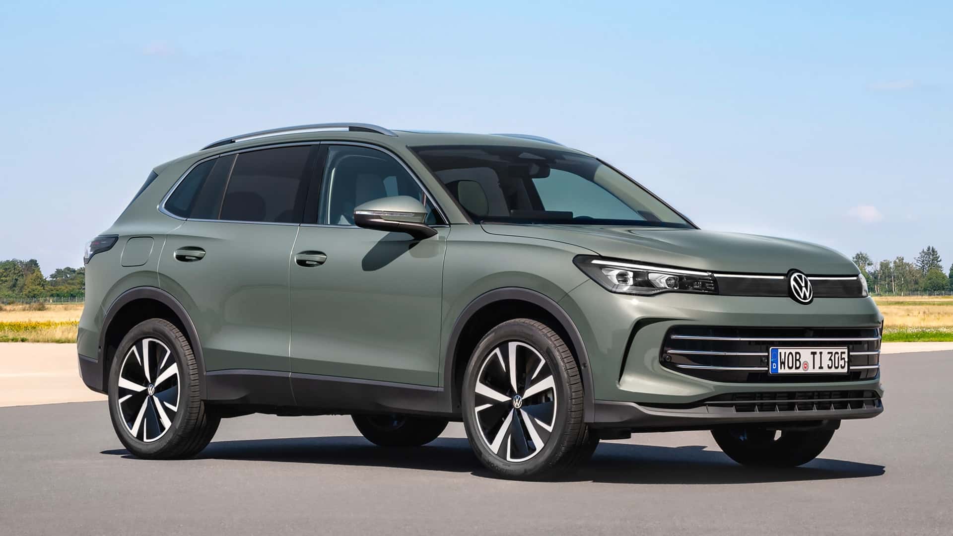  Foto zu Volkswagen Tiguan Debuts With PHEV Options Offering Up To 62 Miles Of Range 